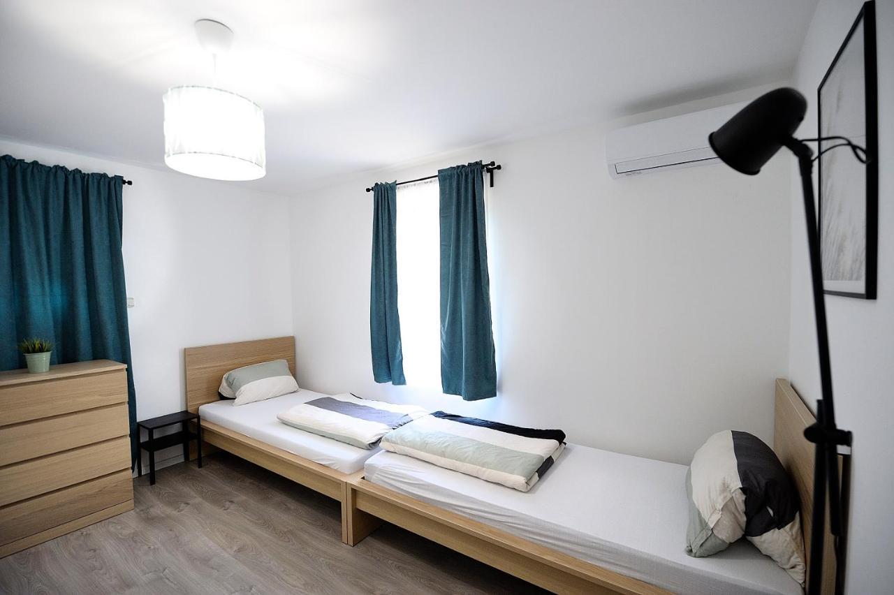 Best Apartman Lelle Balatonlelle Exterior photo