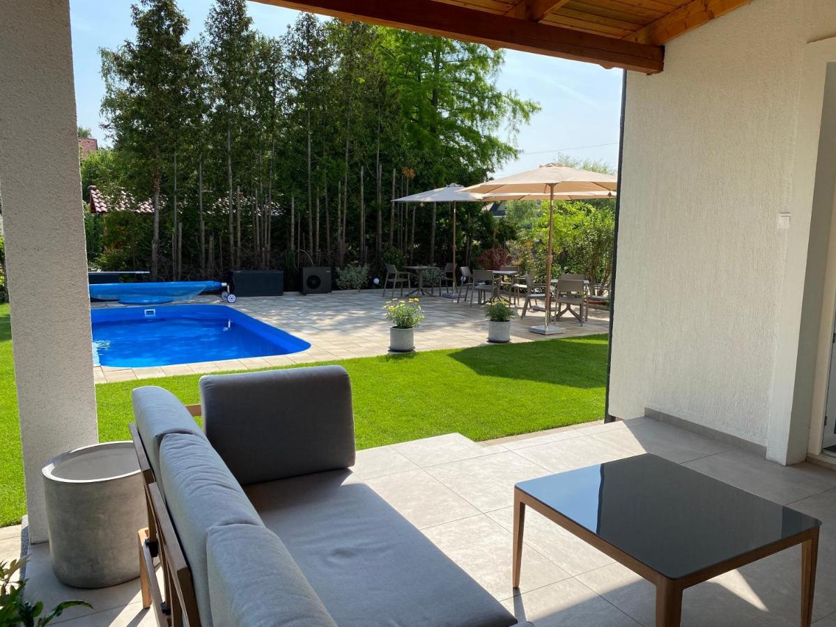 Best Apartman Lelle Balatonlelle Exterior photo